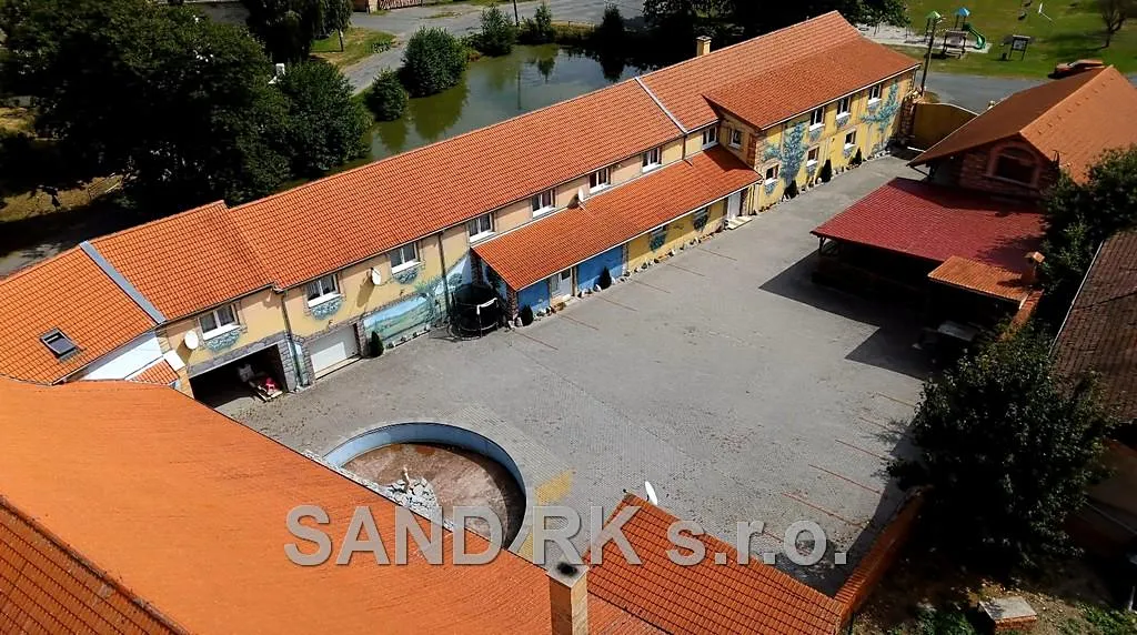 Prodej obchodního prostoru 3600 m²
